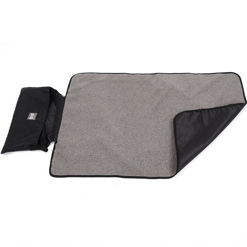 Outdoor Pet Blanket Foldable Storage Portable Waterproof Warm Dog and Cat Products