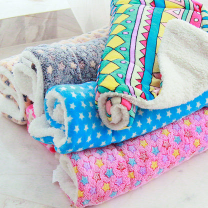 Cute Cat and Dog Blanket Pet Mat: Cozy Comfort